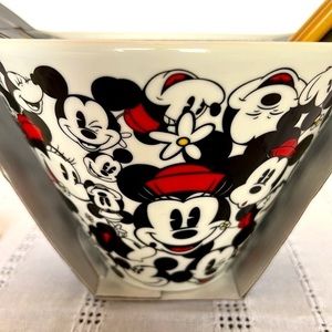 Disney All Over Mickey and Minnie Mouse Raman/chopstick set
